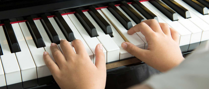 Nauka gry na pianinie online